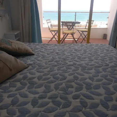 Sea View *